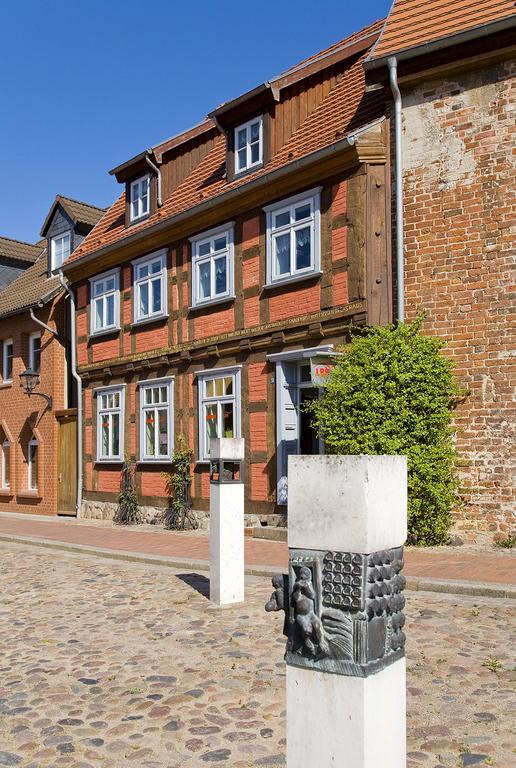 Apartment Yachthafen Waren Buitenkant foto
